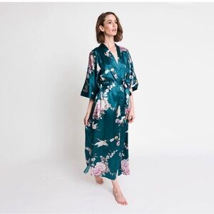 Chrysanthemum and Crane robe in Peacock